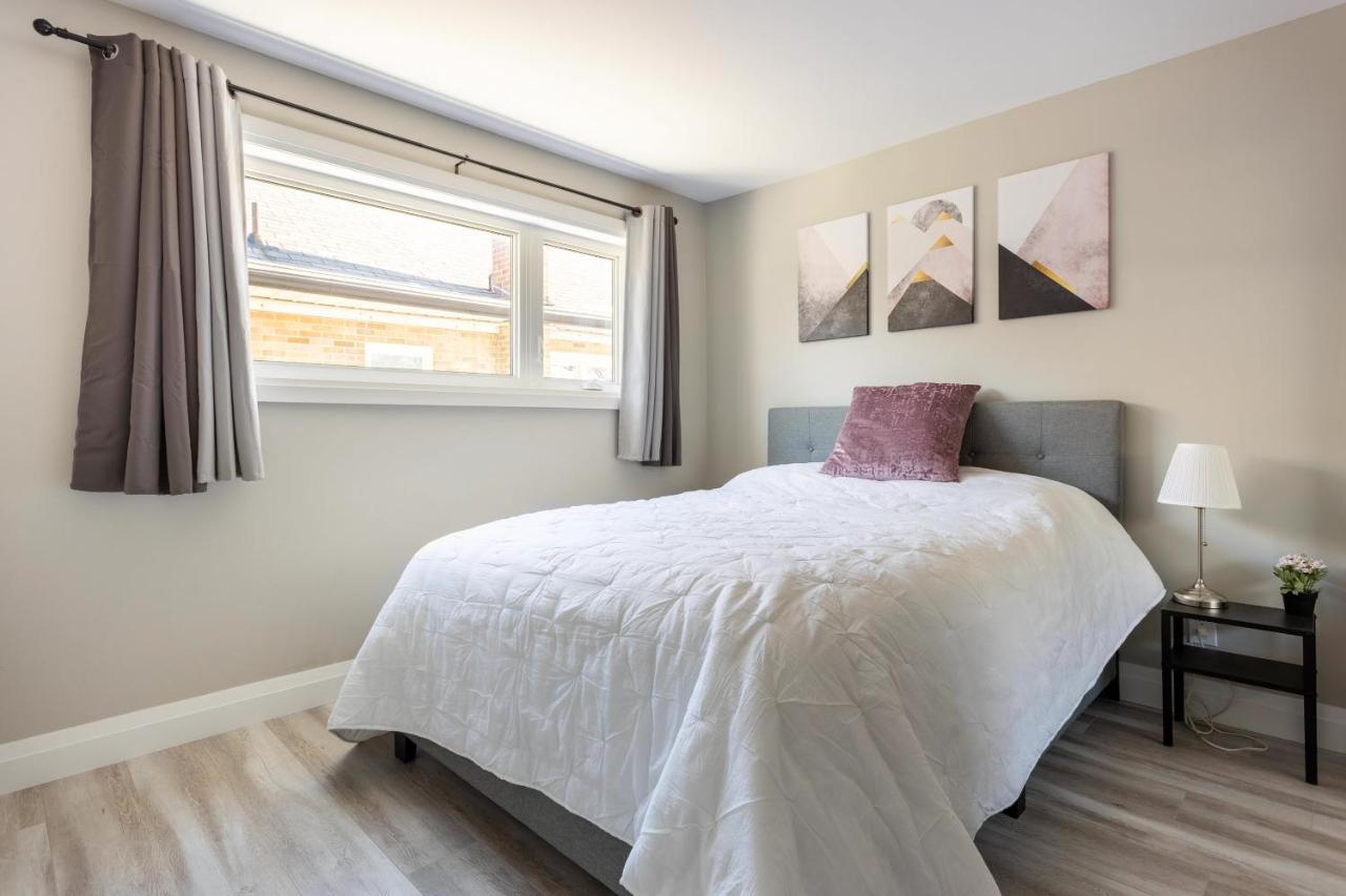 Entire 2 Bedroom Apartment Downtown - U2 Kitchener Luaran gambar