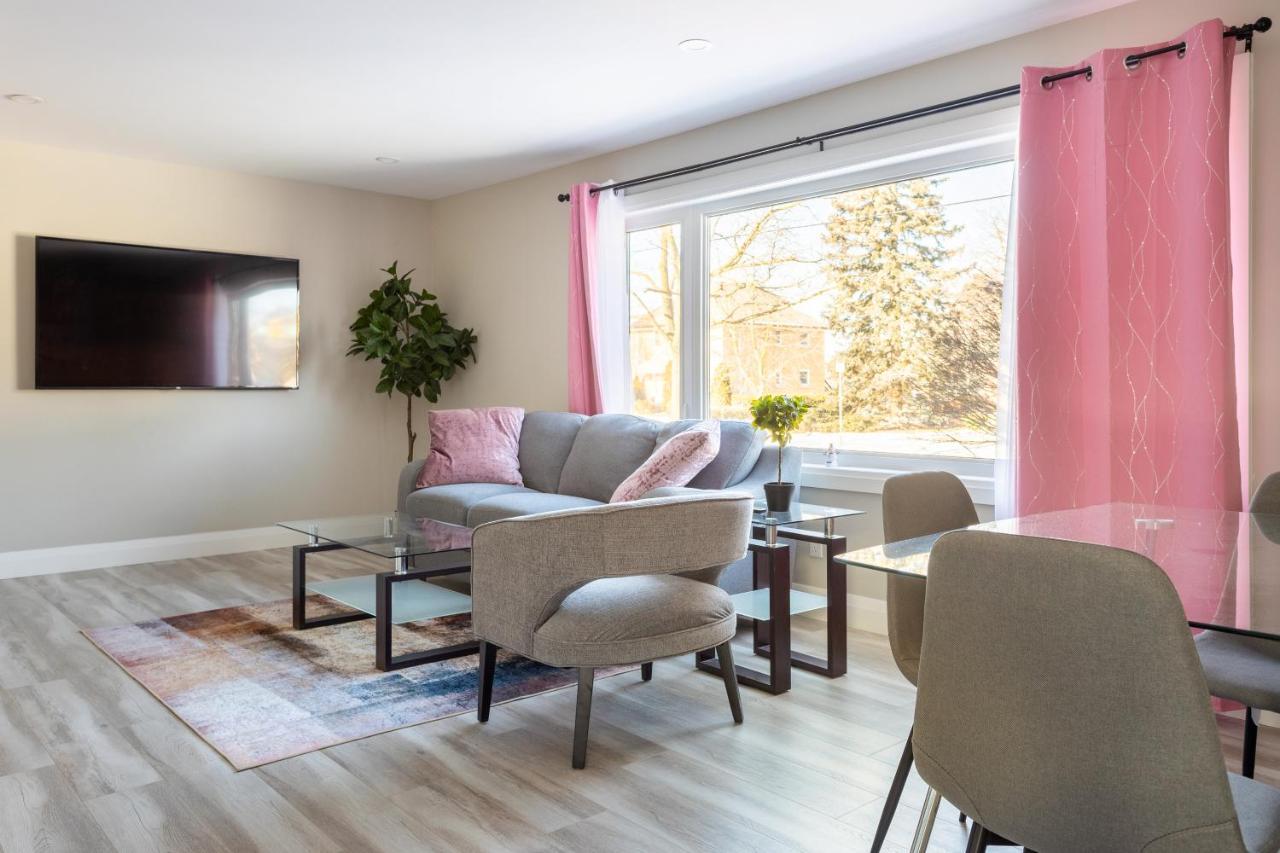 Entire 2 Bedroom Apartment Downtown - U2 Kitchener Luaran gambar